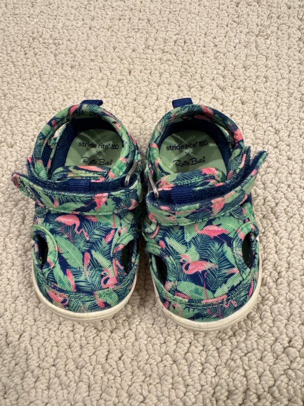 Stride Rite 360 Flamingo Print baby water shoes size 3